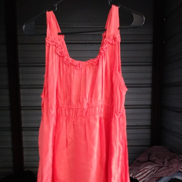 Brand new blouse. Never been worn. - Picture 4 of 4